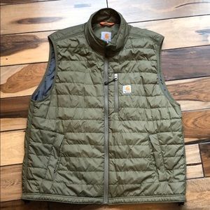 Men’s Carhartt quilted nylon vest